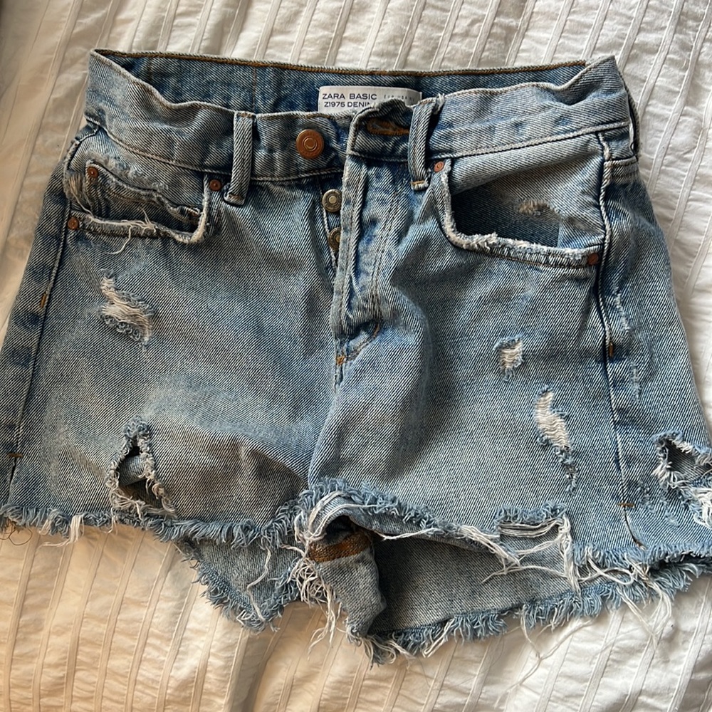 Zara Shorts - Distressed